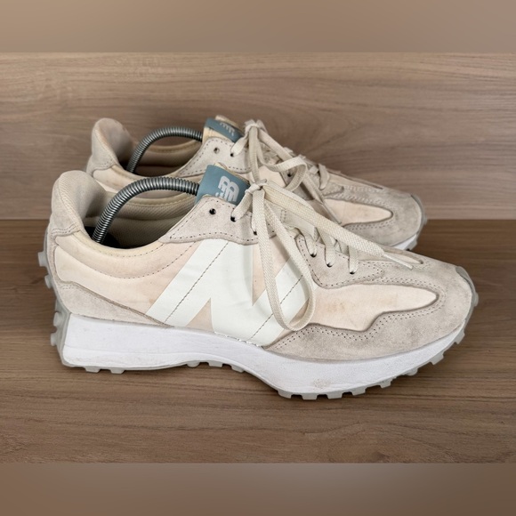 New Balance Shoes Women's 10 B 327 Athletic Low Sneakers WS327BV Beige Suede - Picture 5 of 15